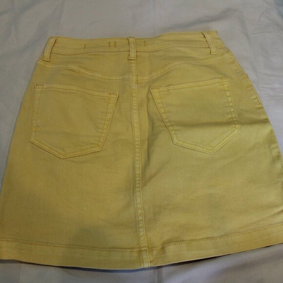 Hollister Ultra High Rise Yellow Denim Mini Skirt - Picture 5 of 6